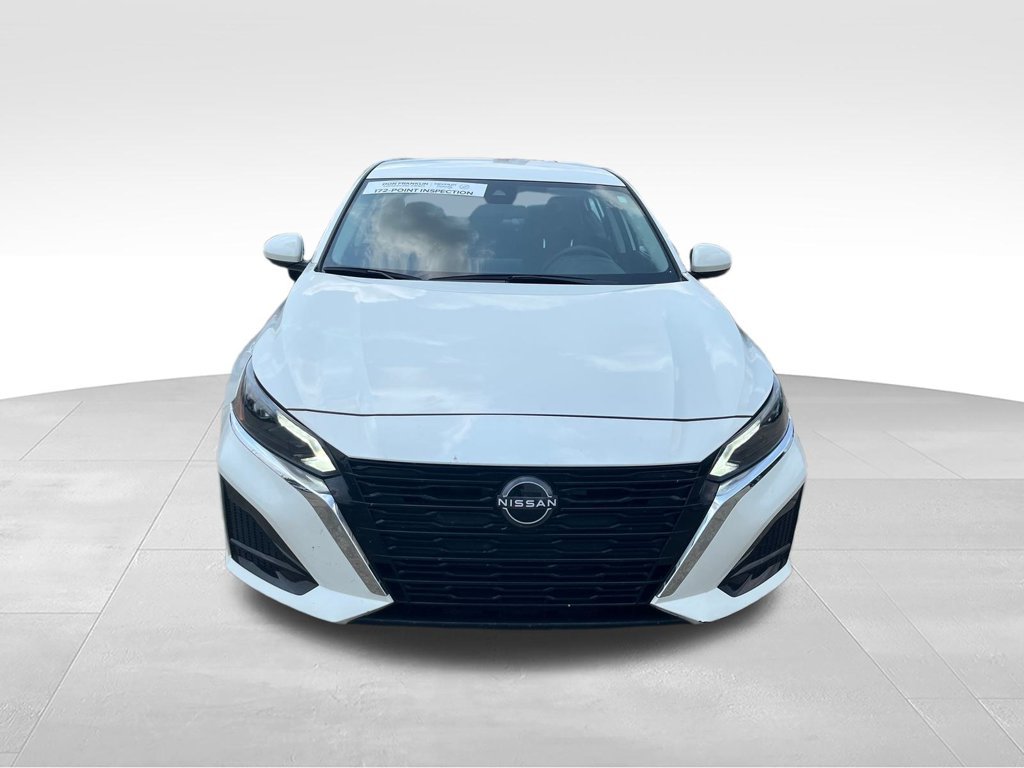 Used 2023 White Nissan 2.5 SV image 8