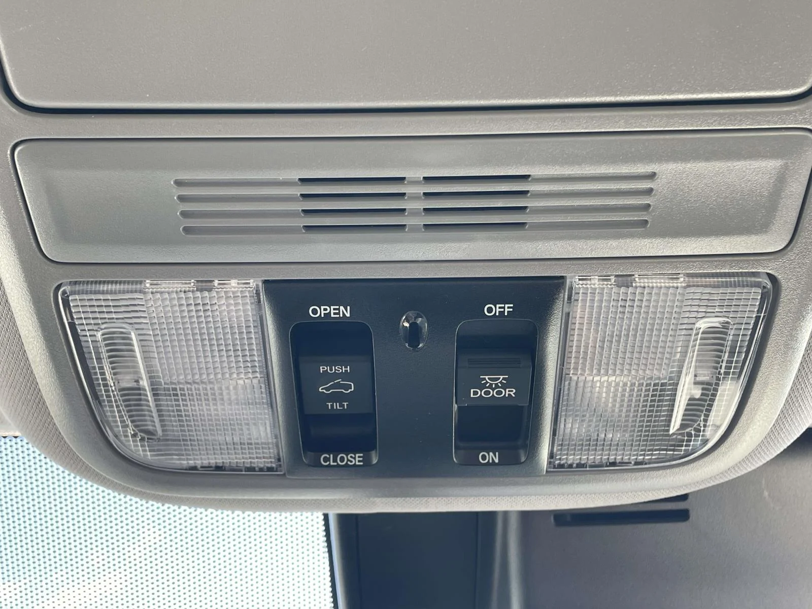 Used 2021  Honda EX-L image 21