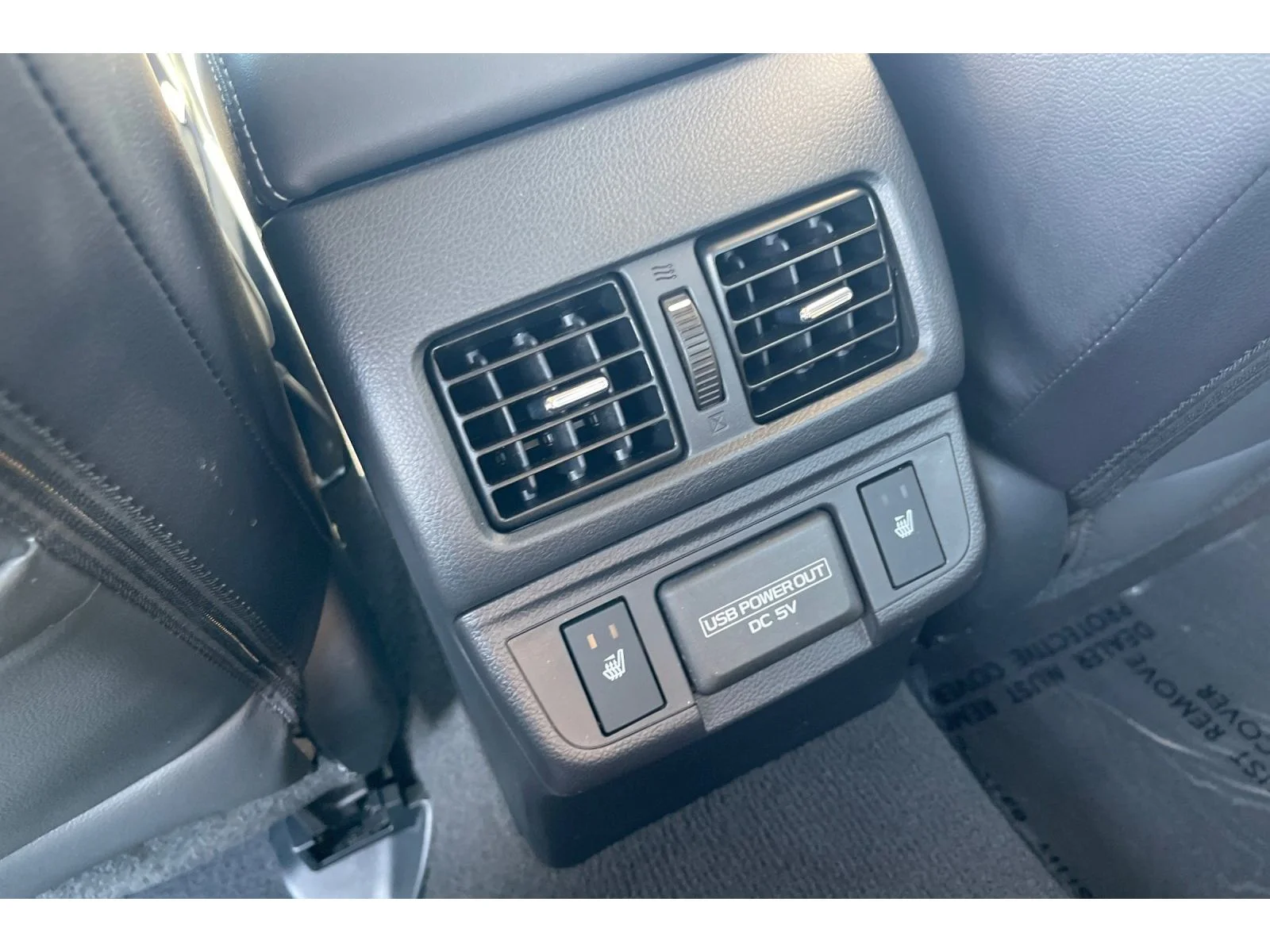 Used 2018 CRYSTAL WHITE PEA Subaru Limited image 39