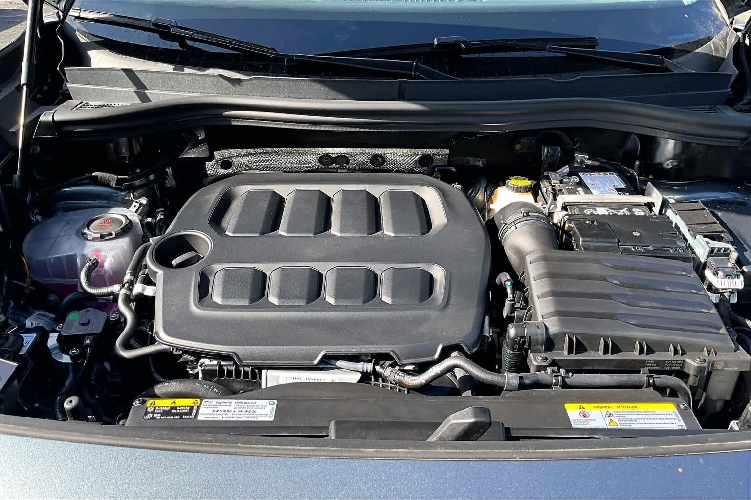 New 2026 Platinum Gray Metallic Volkswagen 2.0T SE image 16