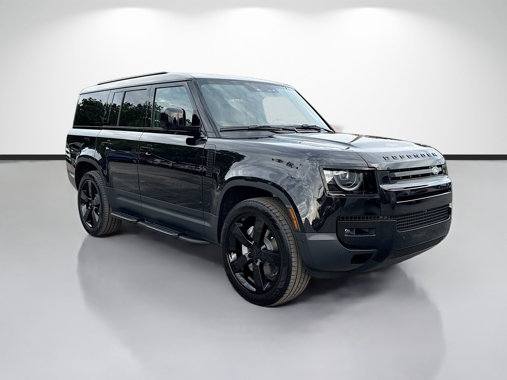 New 2026 Santorini Black Land Rover S image 7