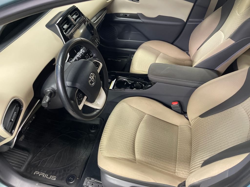 Certified Used 2017 Beige Toyota Three image 13