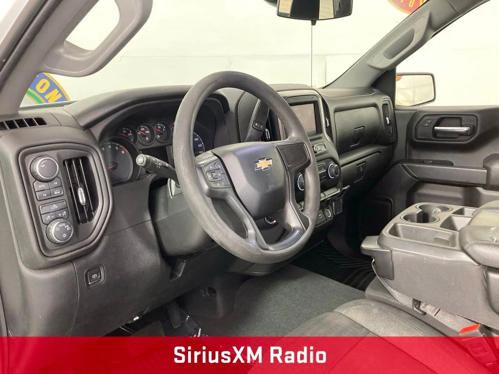 Used 2023 White Chevrolet Custom image 13