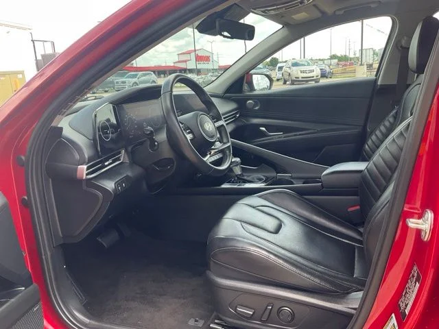 Used 2025 Red Hyundai Limited image 3