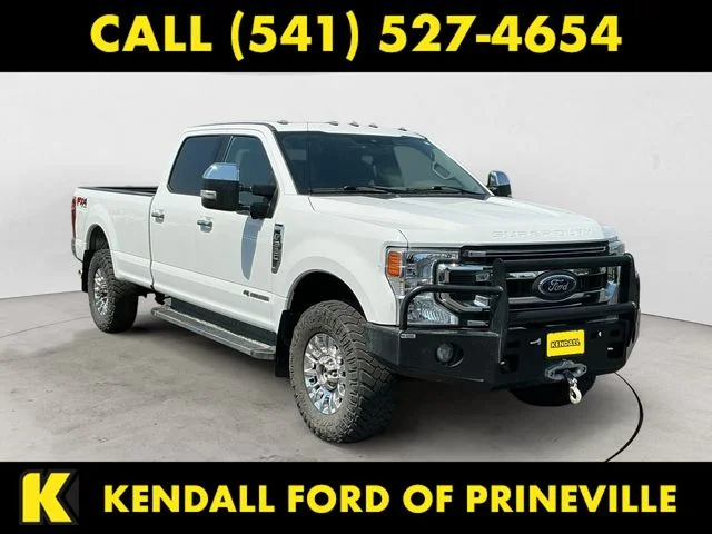 Used 2021 White Ford XLT image 3