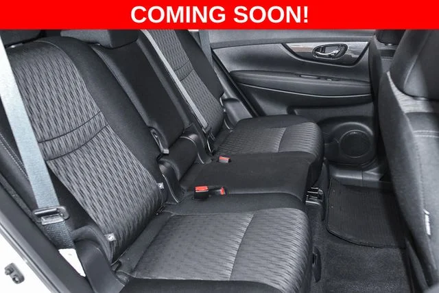 Used 2020 Silver Nissan S image 27