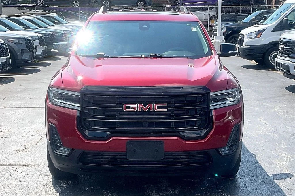 Used 2023 Volcanic Red GMC SLE image 2