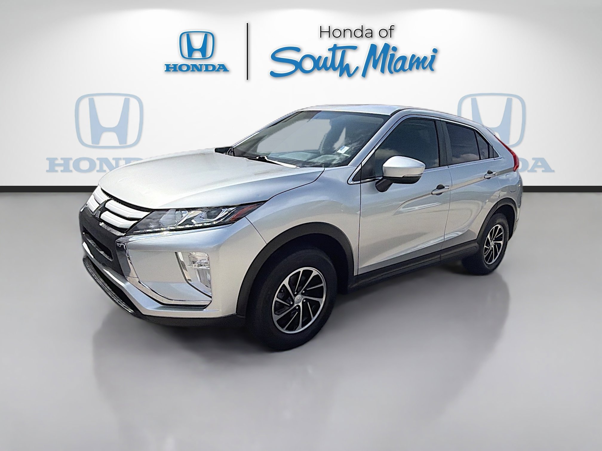 Used 2020 Alloy Silver Metallic Mitsubishi ES image 3