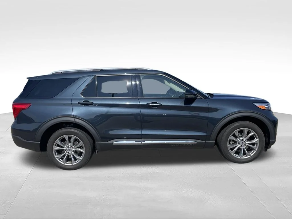 Used 2022 Blue Ford Limited image 31