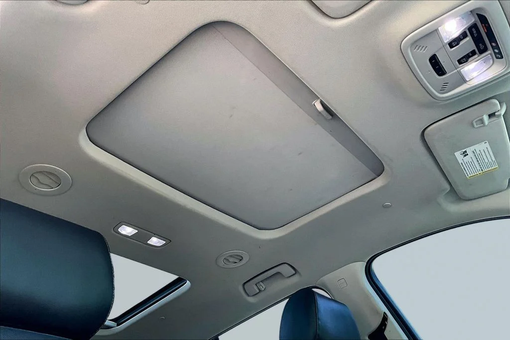 Certified Used 2019 Silver Chevrolet Premier image 28