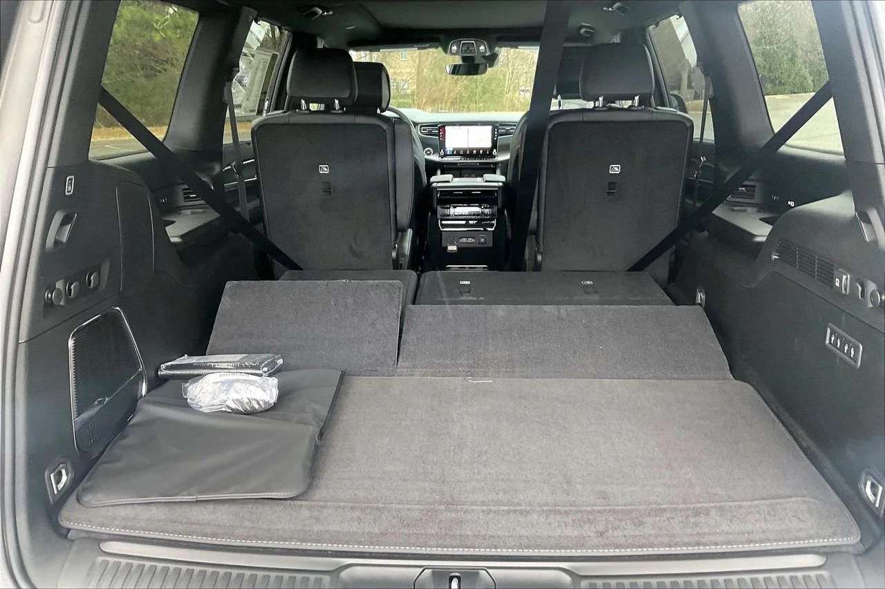 New 2026 Silver Zynith Jeep Limited Reserve image 27