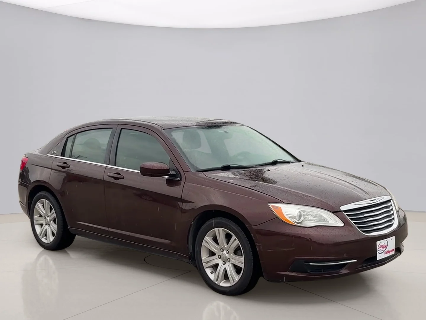 Used 2013 Brown Chrysler TOURING image 3