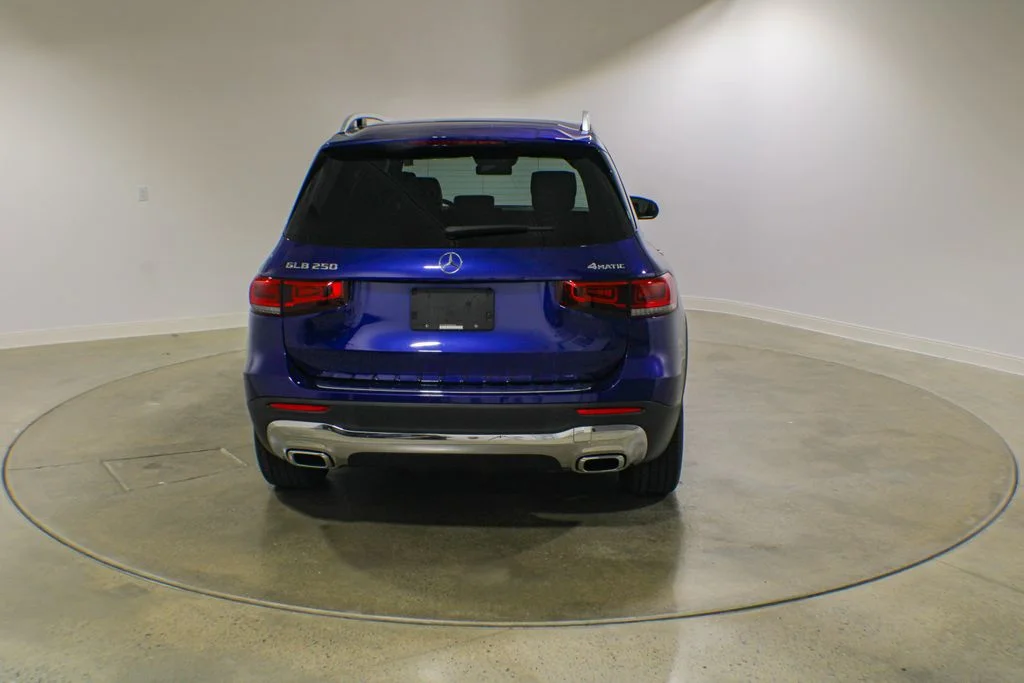 Used 2022 Galaxy Blue Metallic Mercedes-Benz GLB 250 image 4