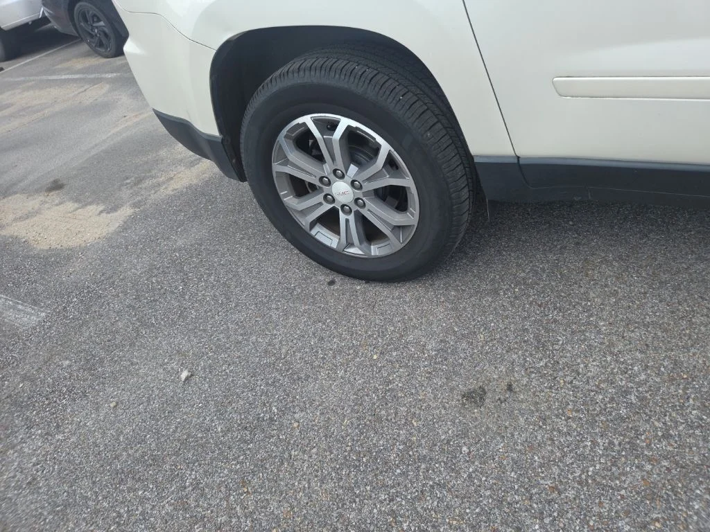 Used 2015 White Diamond Clearcoat GMC SLT-1 image 14