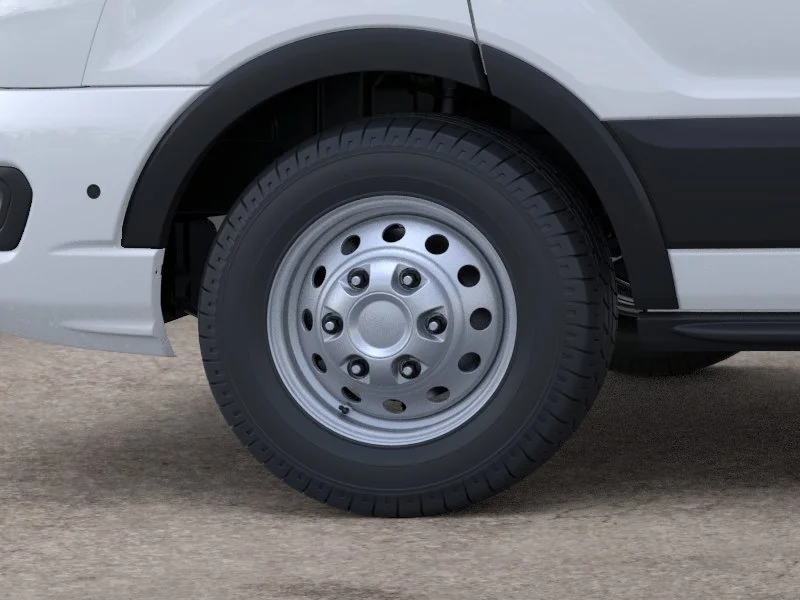 New 2026 Oxford White Ford XLT image 19