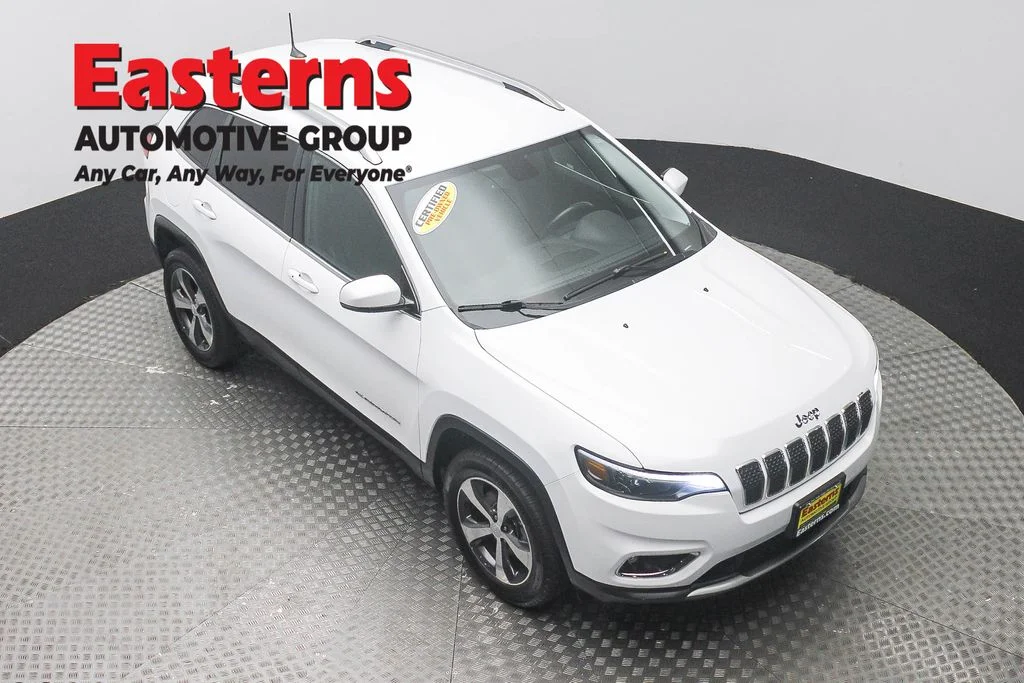 Used 2019 White Jeep Limited image 3