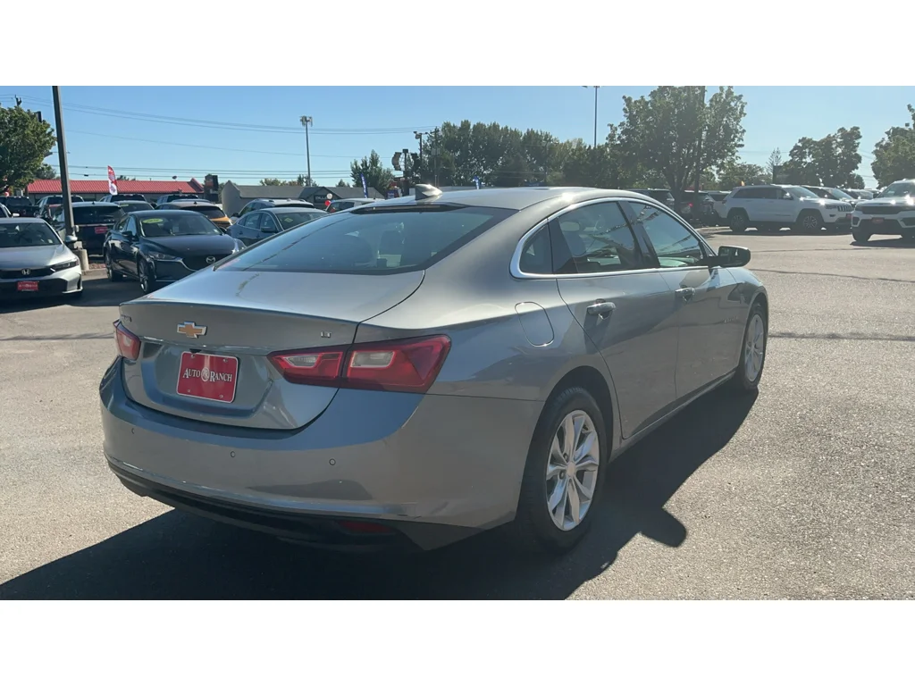 Used 2024 STERLING GRAY METALLIC Chevrolet LT image 5