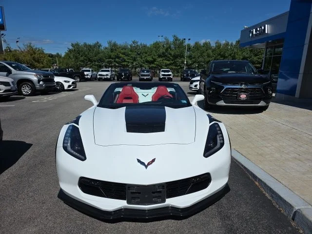 Used 2017 White Chevrolet Grand Sport image 8