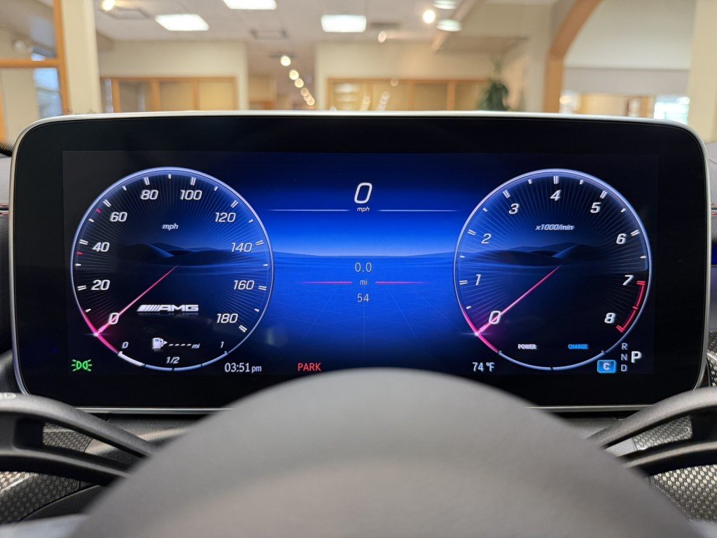 2025 Mercedes-Benz C-Class Sedan AMG C43 - Photo 9