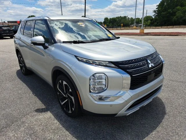 2024 Mitsubishi Outlander