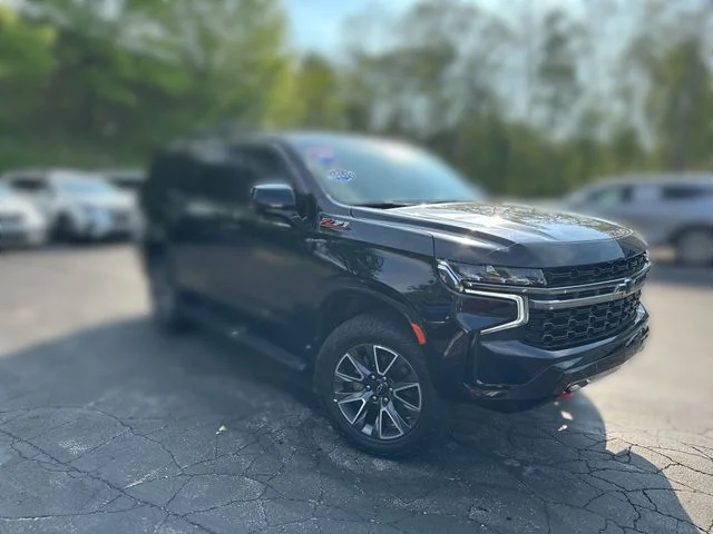 Used 2021 Black Chevrolet Z71 image 10