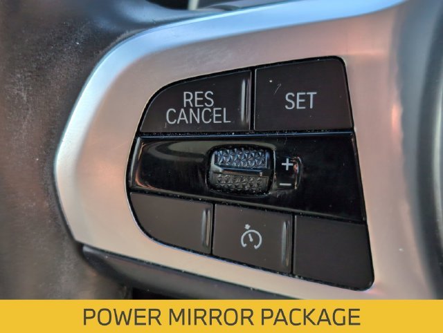 Used 2021 Alpine White BMW sDrive30i image 21