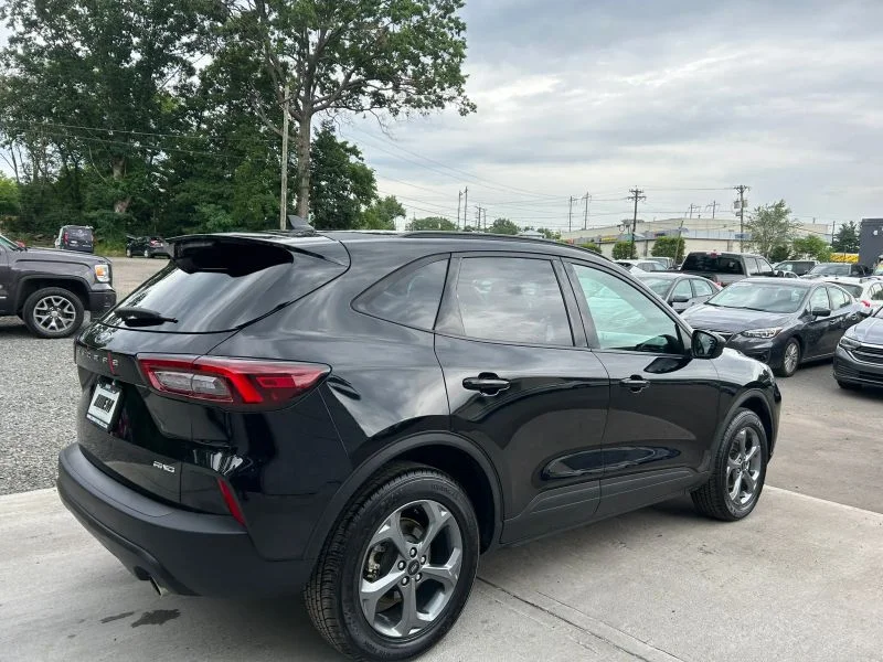 Used 2025 Black Ford ST-Line Sport Utility 4D image 12