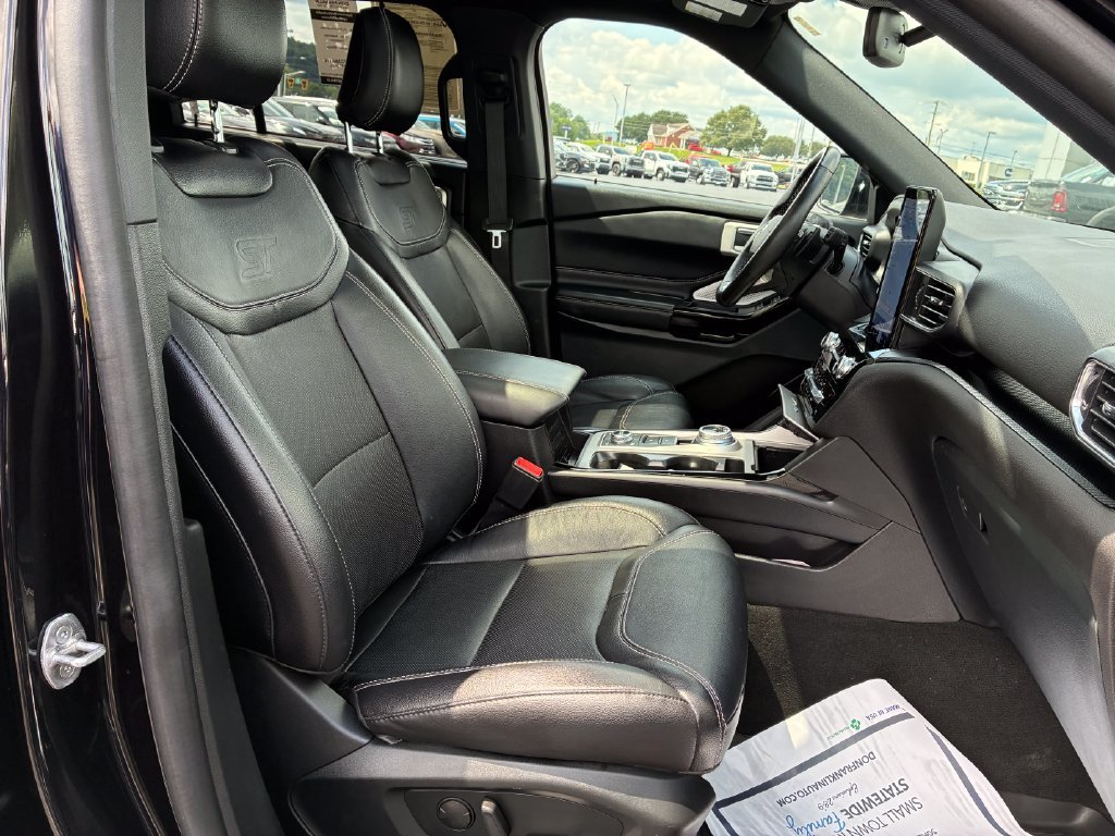 Used 2023 Black Ford ST image 22