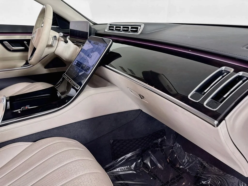 Used 2023 Gray Mercedes-Benz S 500 image 30