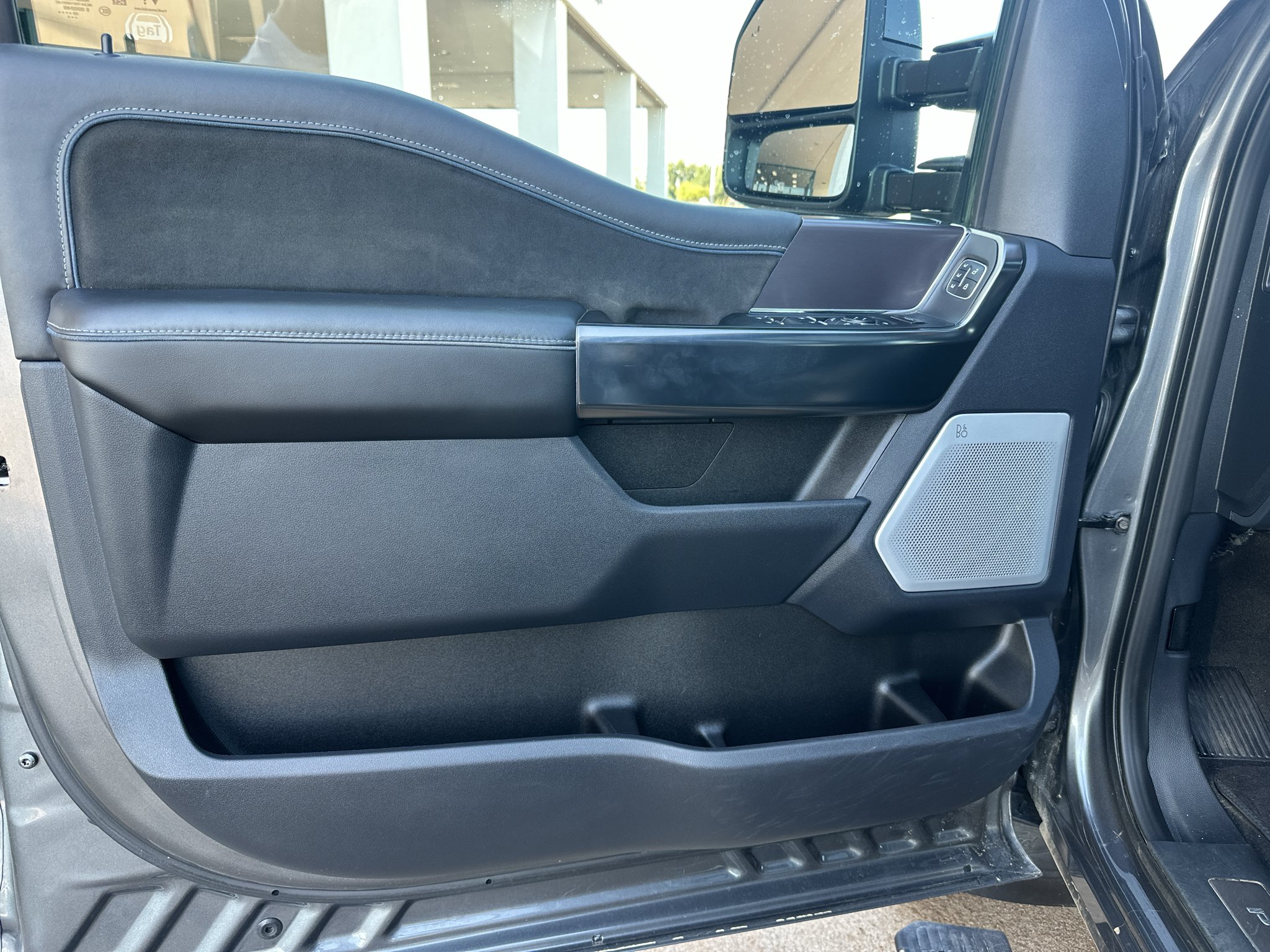 Used 2026 Glacier Gray Metallic Tri-Coat Ford Platinum image 17