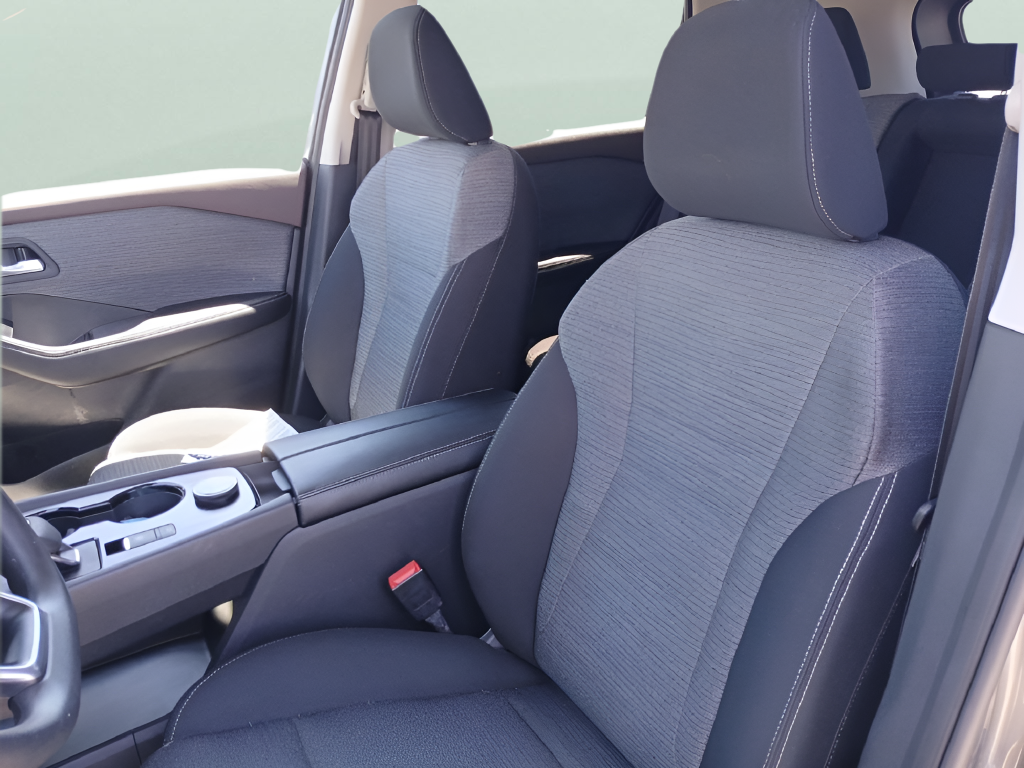 Used 2023 Gray Nissan SV image 26