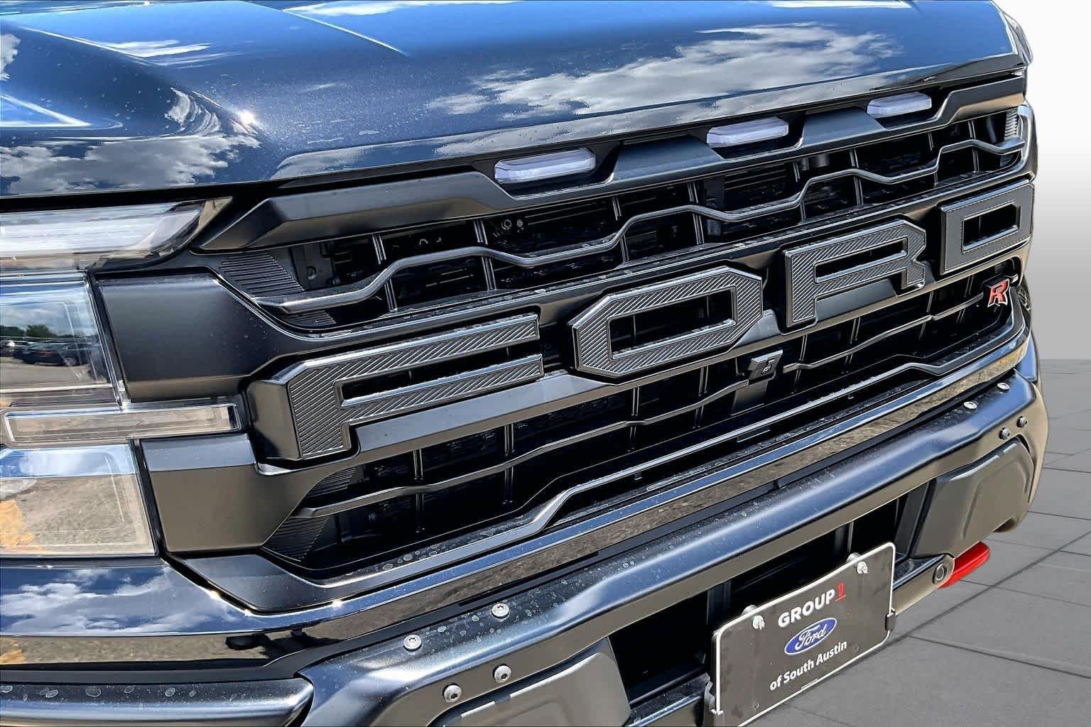Used 2025 Agate Black Metallic Ford Raptor image 30