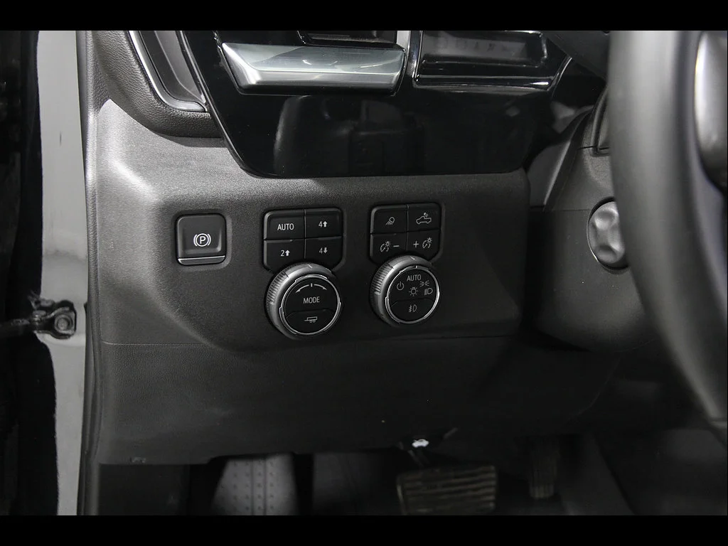 Used 2023 BLACK Chevrolet High Country image 6
