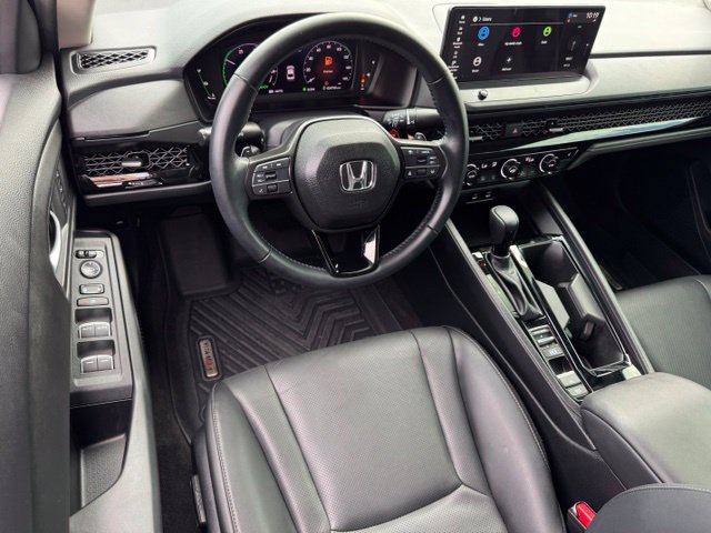 Used 2024  Honda EX-L image 28