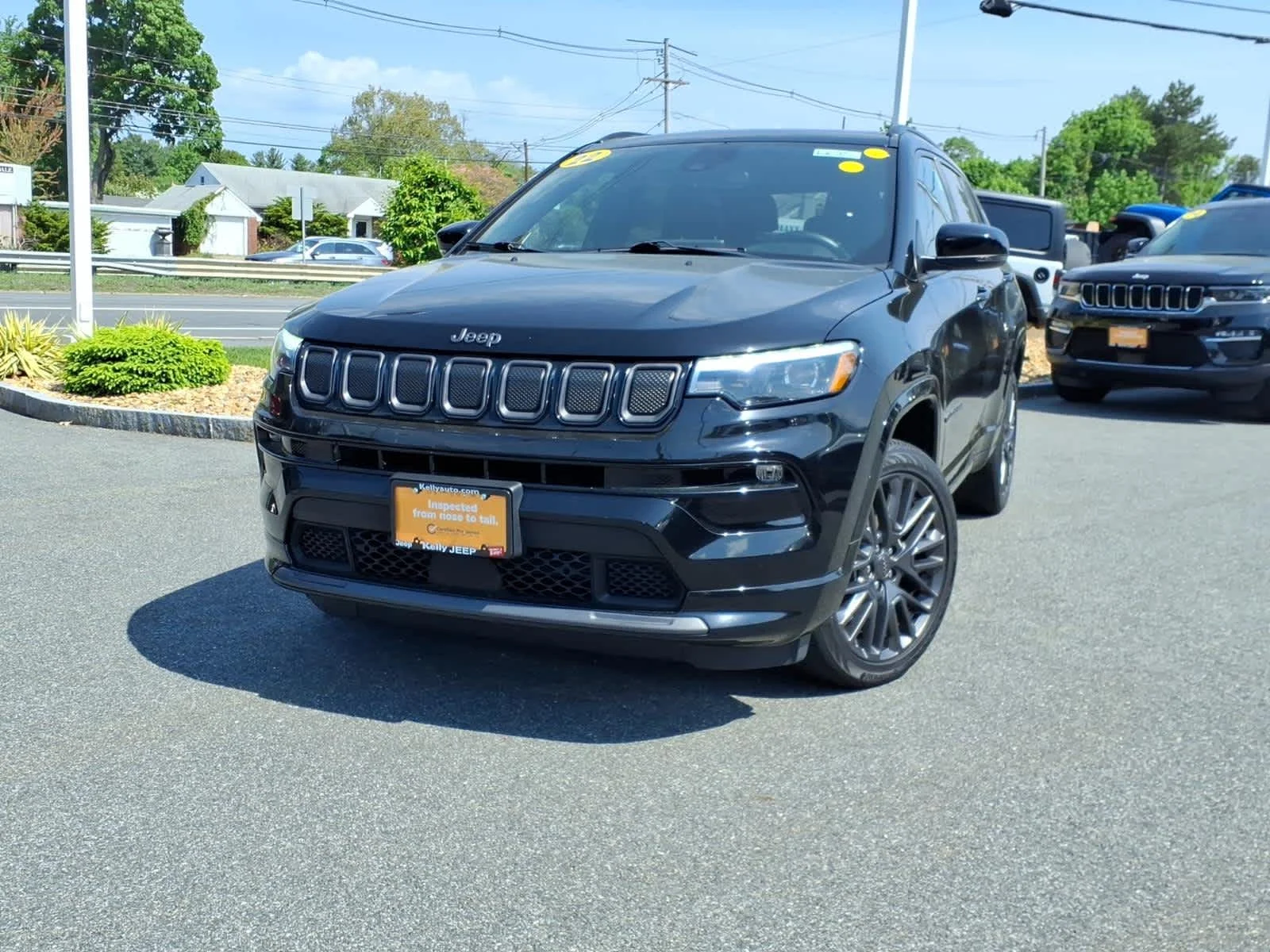 Certified Used 2022 Diamond Black Crystal Pearlcoat Jeep High Altitude image 2