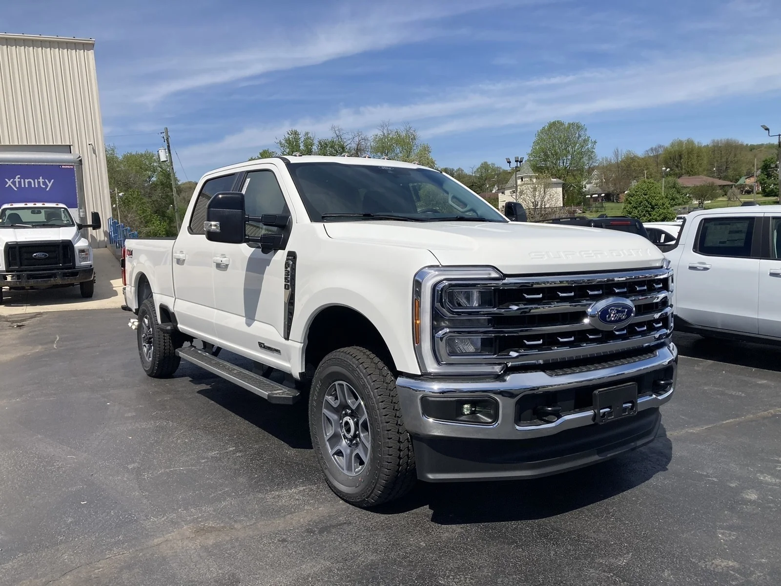 New 2026 Star White Metallic Tri-Coat Ford F-350® Lariat® image 3