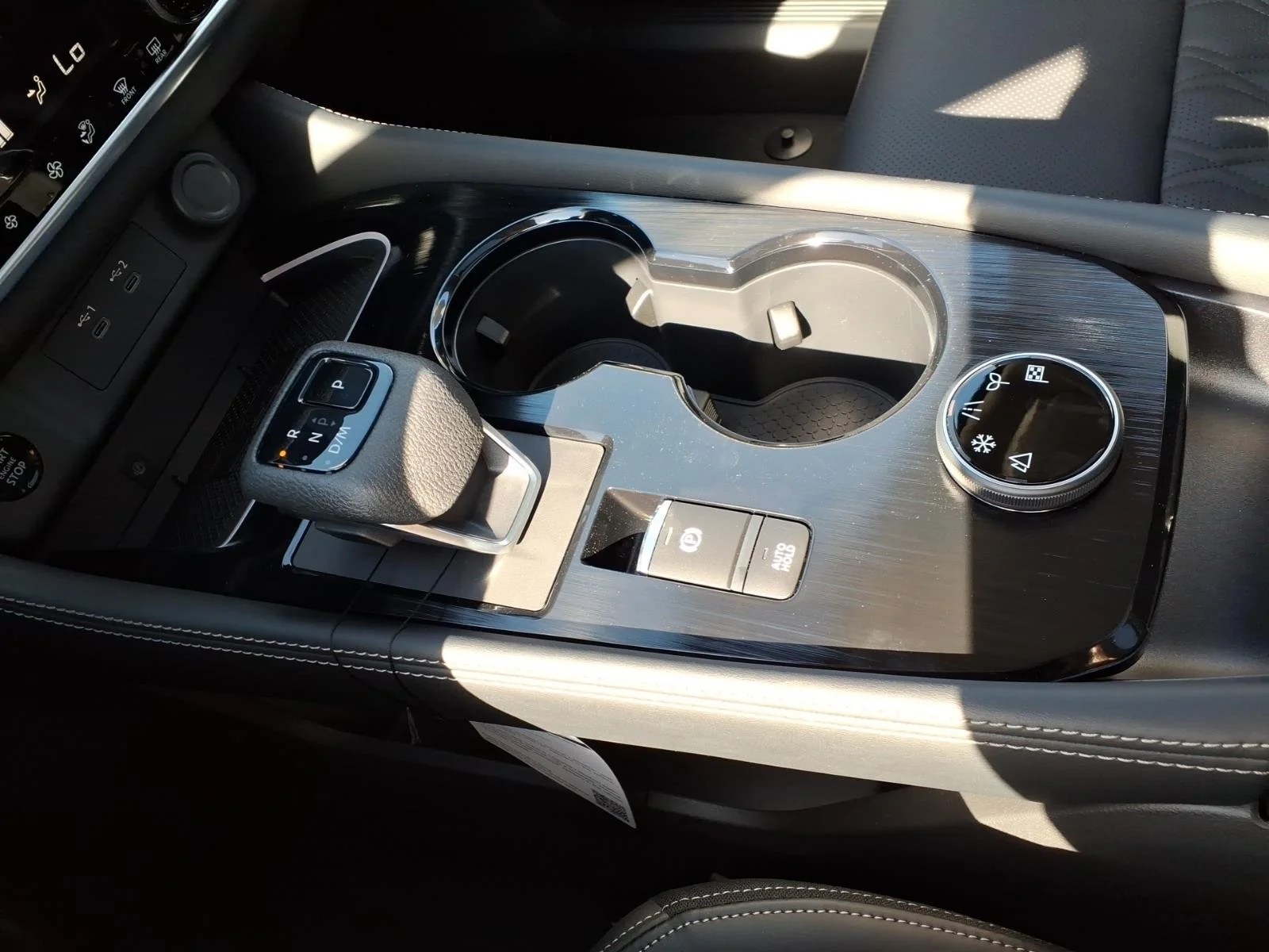 2026 Nissan Rogue Platinum Silver at Robbins Nissan
