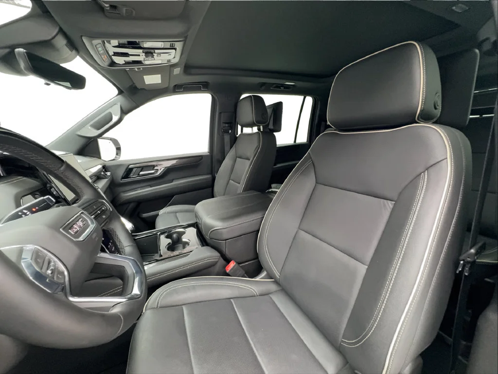 Used 2026 White GMC Elevation image 19