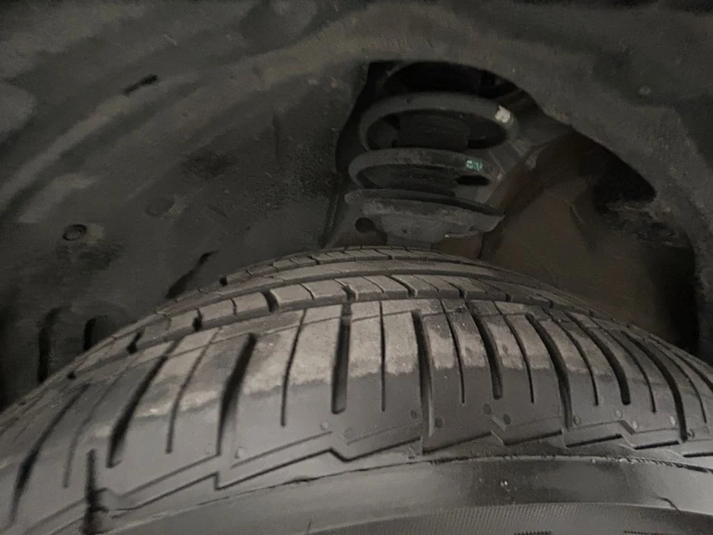 Used 2023 Gray Subaru Base image 22