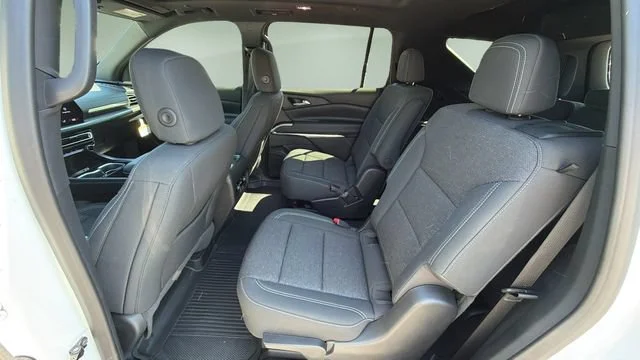 Used 2026 Summit White Chevrolet LT image 20