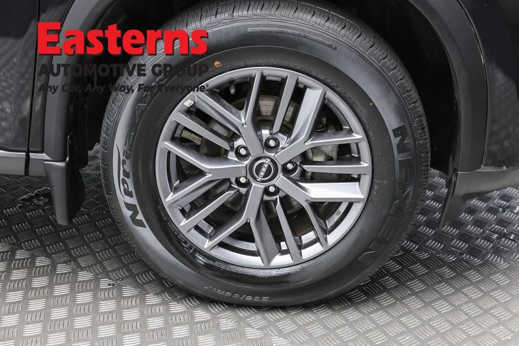 Used 2023 Black Nissan S image 29