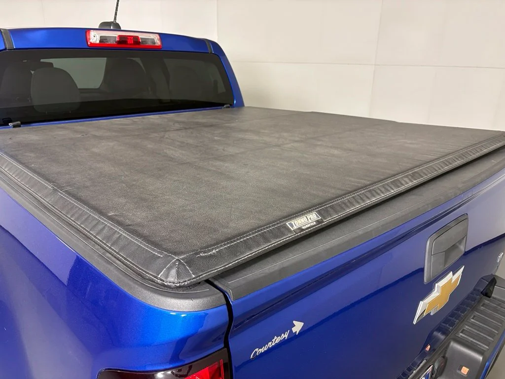 Used 2018 KINETIC BLUE METALLIC Chevrolet 2WD LT image 41