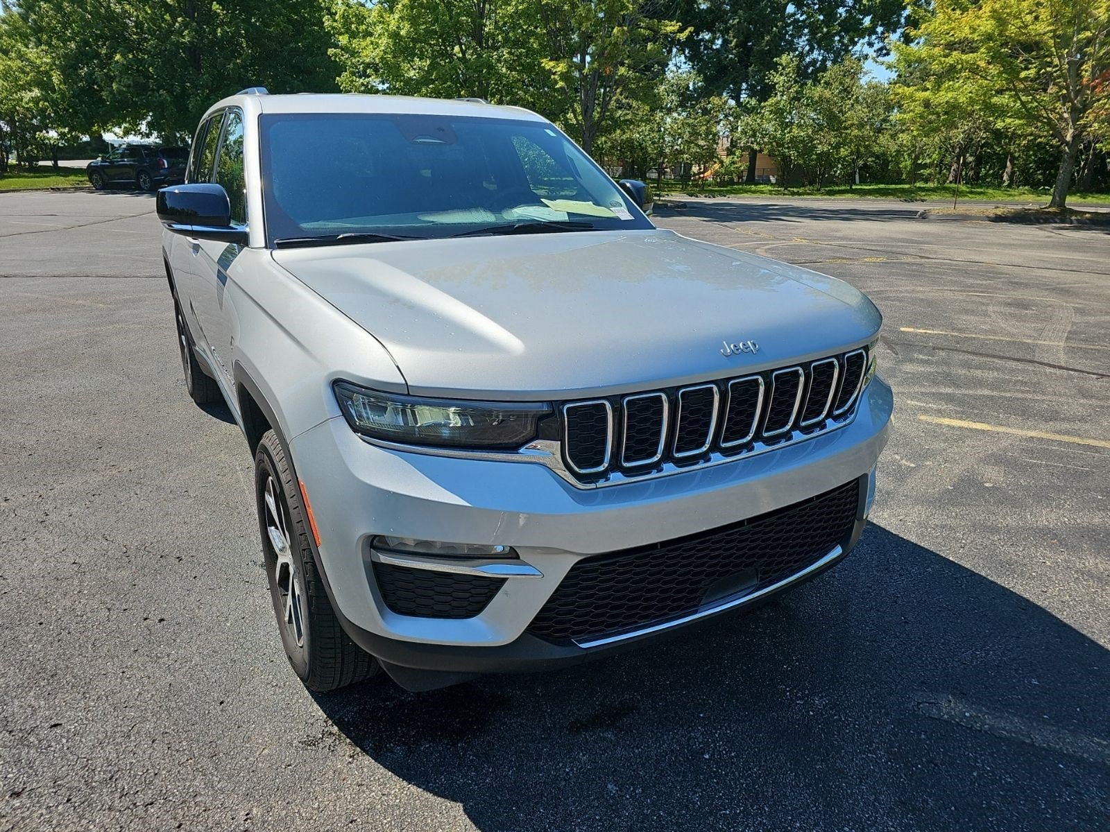 Certified Used 2025 Silver Zynith Jeep Limited image 7