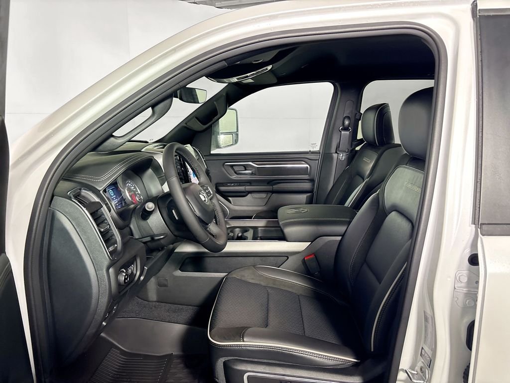 New 2026 Ivory White Tri-Coat Pearl-Coat Exterior Paint RAM Laramie image 11