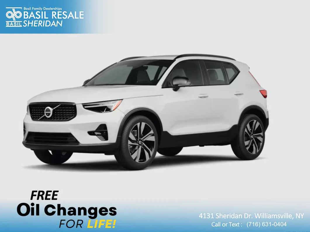 2025 Volvo XC40