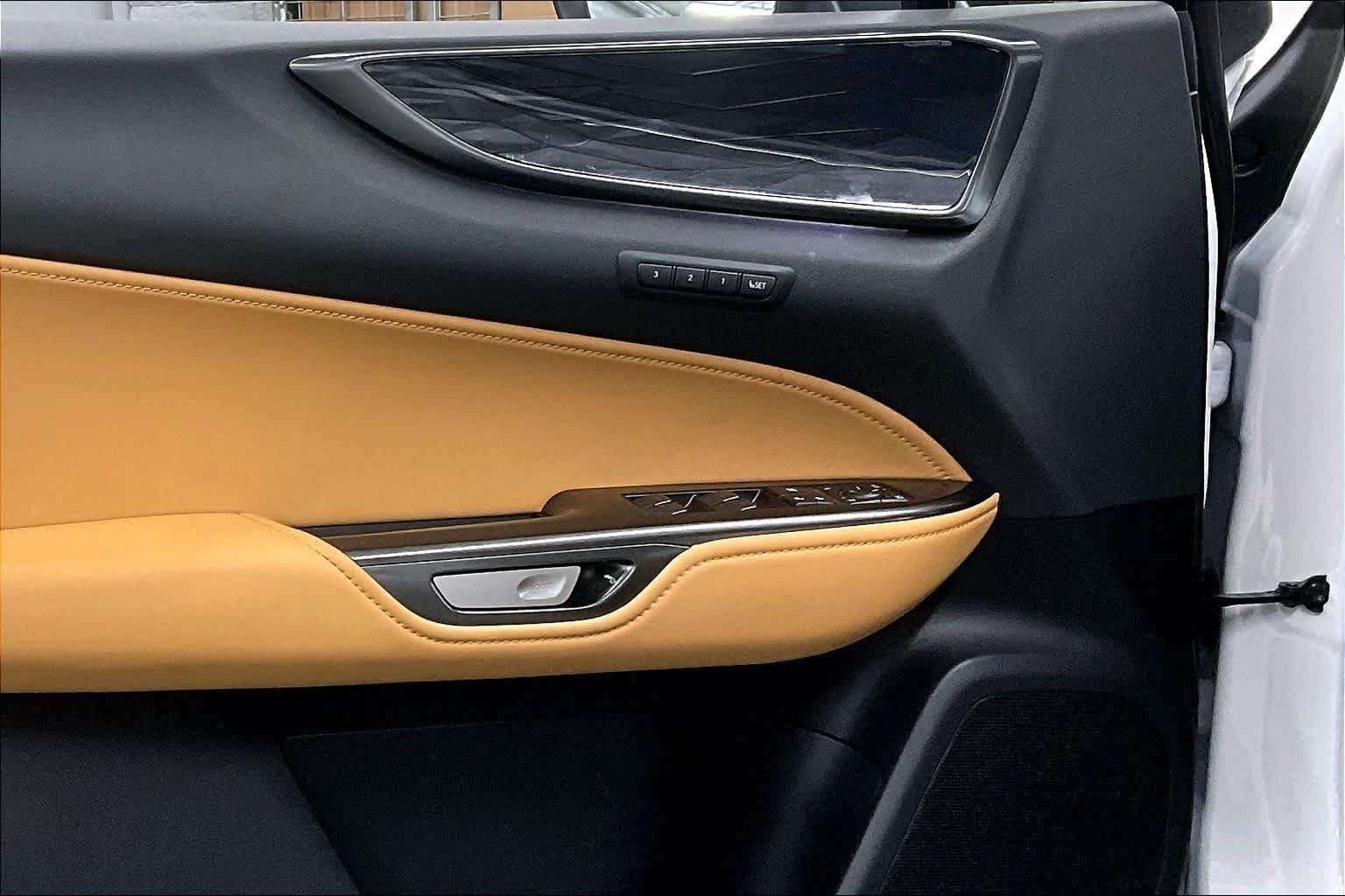 2025 Lexus NX Hybrid 350h - Photo 21