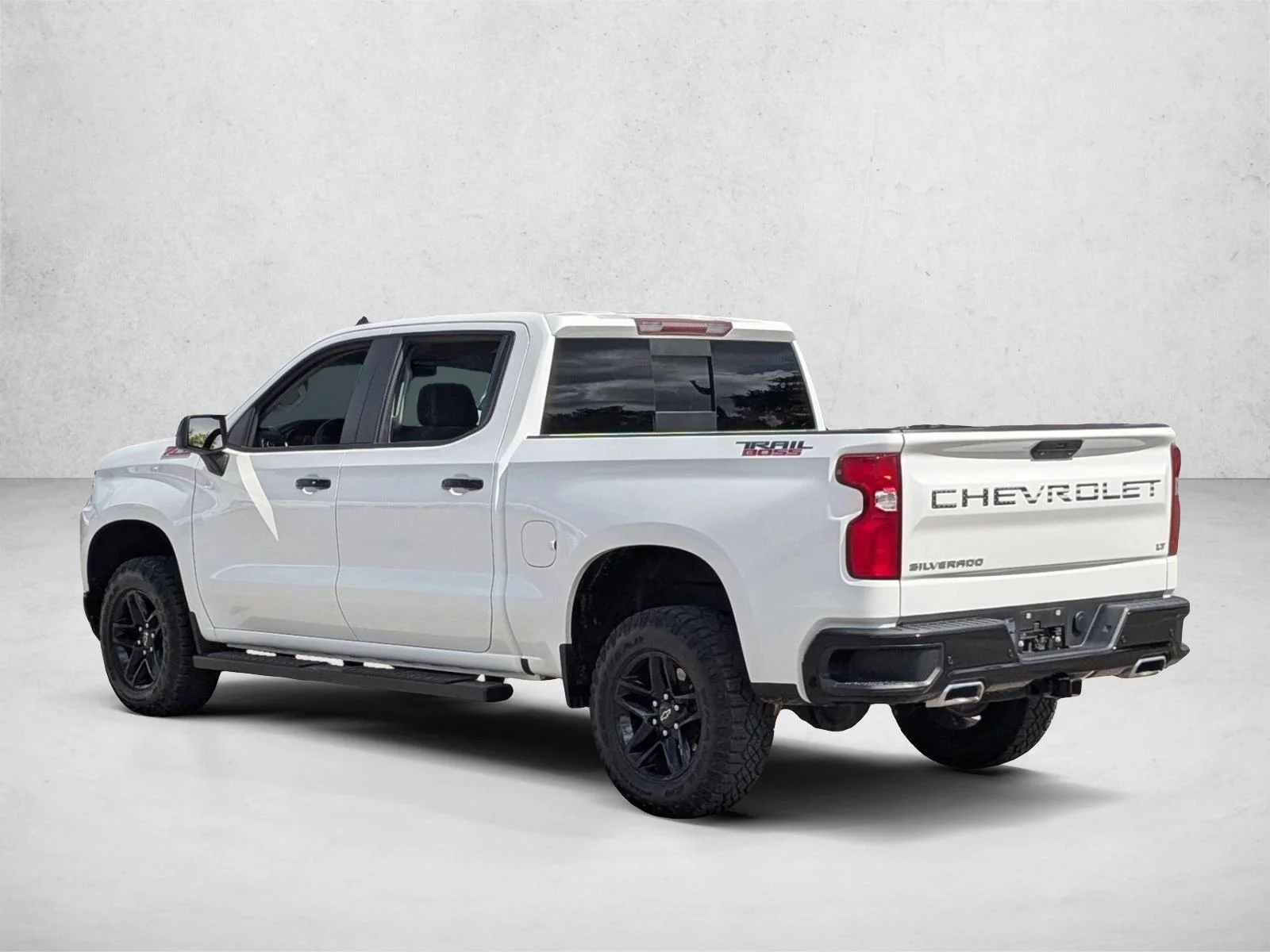 Used 2021 Summit White Chevrolet LT Trail Boss image 7