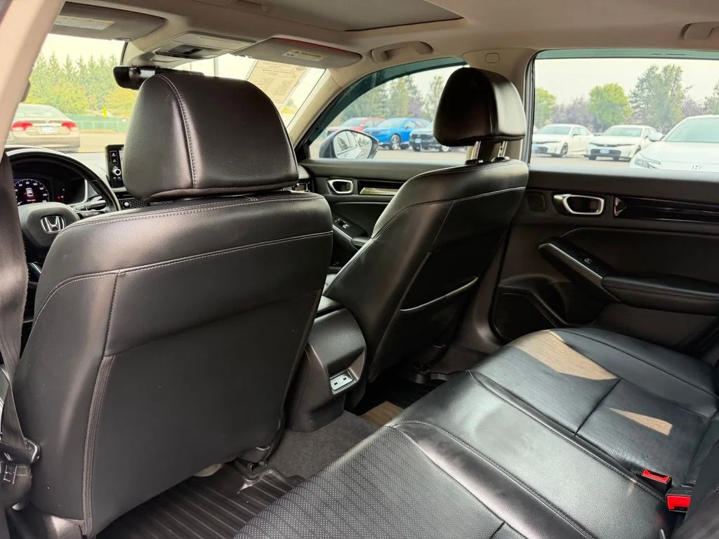 Used 2022 Sonic Gray Pearl Honda Touring image 32