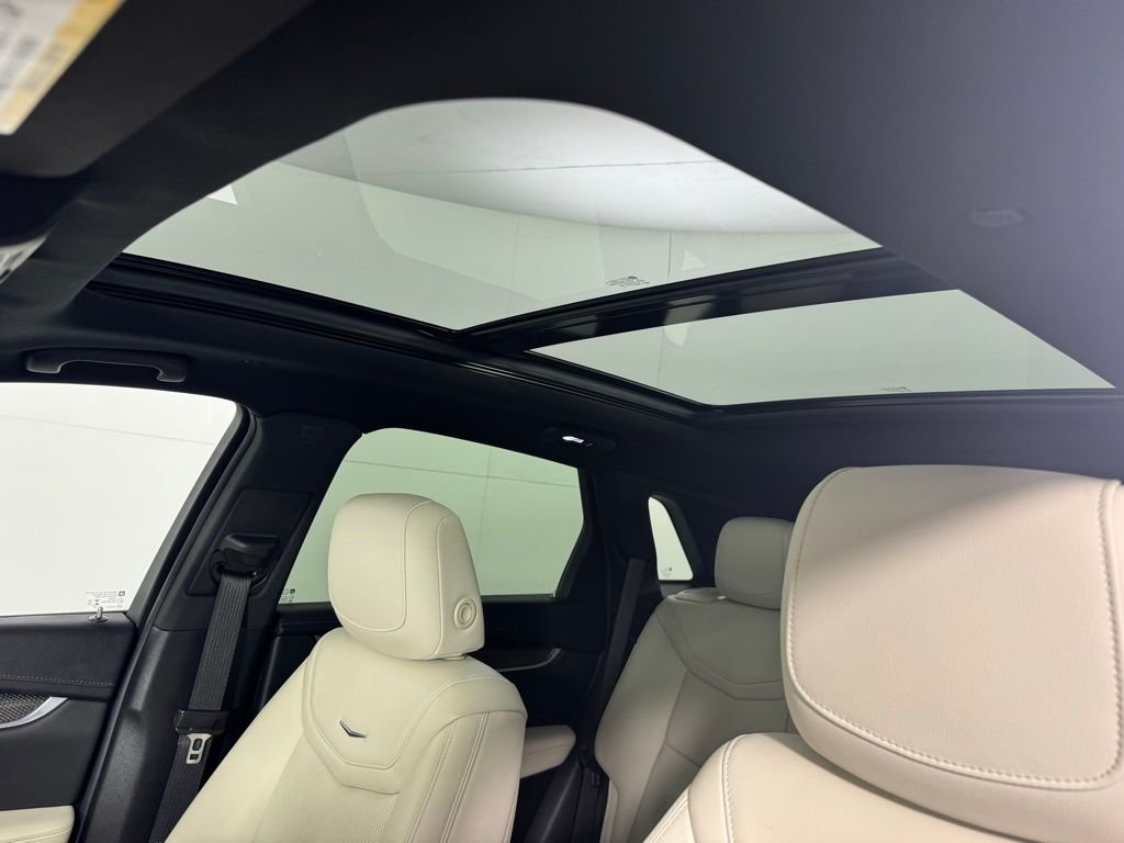 Used 2020 Radiant Silver Metallic Cadillac Sport image 22