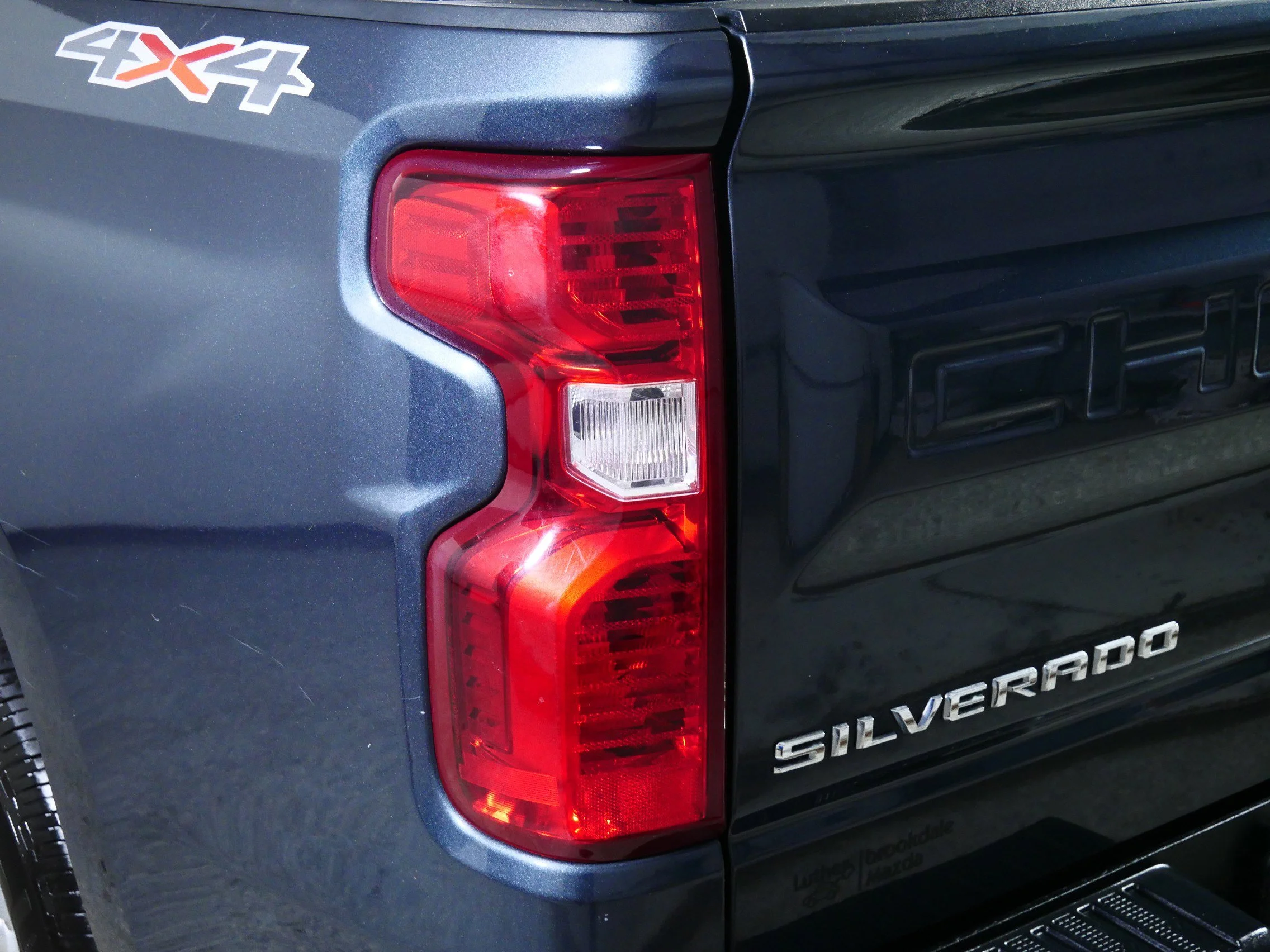 Used 2019 Shadow Gray Metallic Chevrolet LT image 17